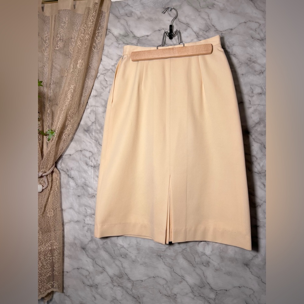 100% Wool Buttercream Pencil Skirt Size 4 Career Classic Front Slit Ivory Fancy
